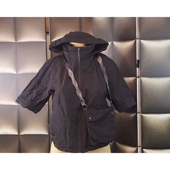 Lululemon windbreaker  - Picture 5 of 6